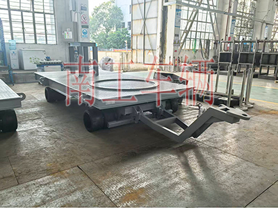 1759023221594978.jpg 5吨牵引平板拖车 带上装架6I.jpg